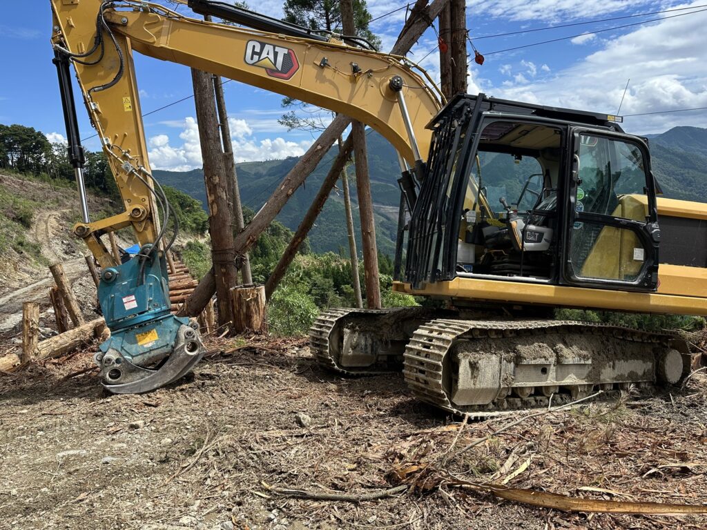 林業　ハーベスタ　油圧ホース