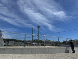 ＰＣフェンス　コア抜き　フェンス工事